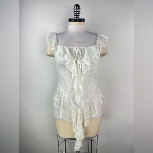 💚 3234. Lace Ruffled Tie Front Top